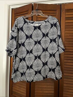 Joie Navy and White Graphic Scoop Neck Blouse